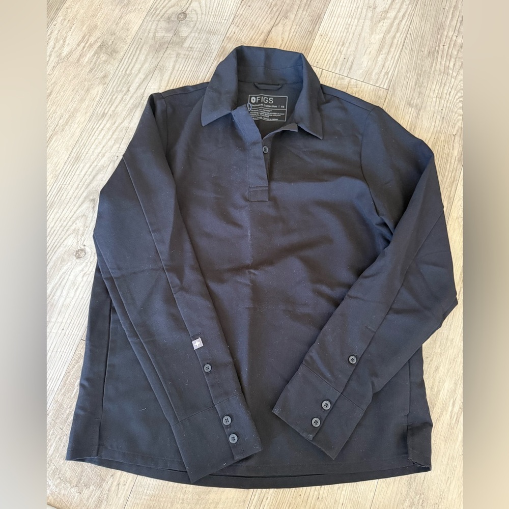 FIGS Technical Collection Black Shirt XS long sleeves black top scrub